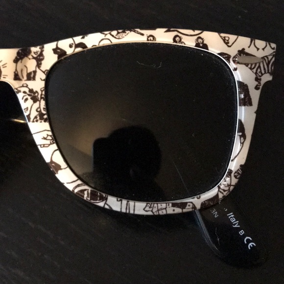 Wayfarer Raybans - Picture 3 of 7